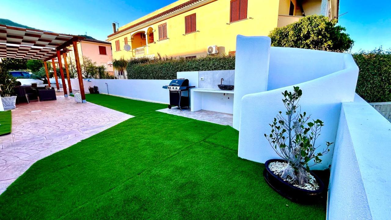 Le Residenze Del Mare Affittacamere La Caletta Exterior photo