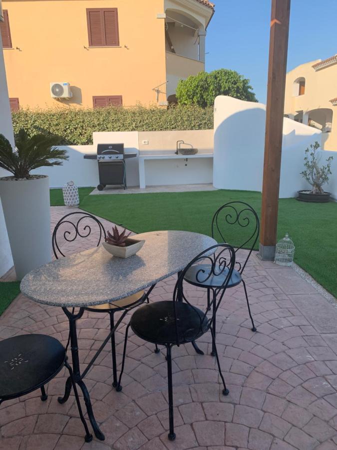 Le Residenze Del Mare Affittacamere La Caletta Exterior photo