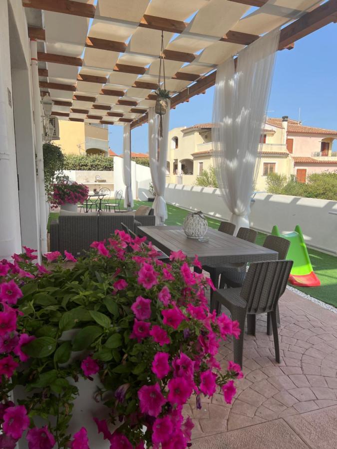 Le Residenze Del Mare Affittacamere La Caletta Exterior photo