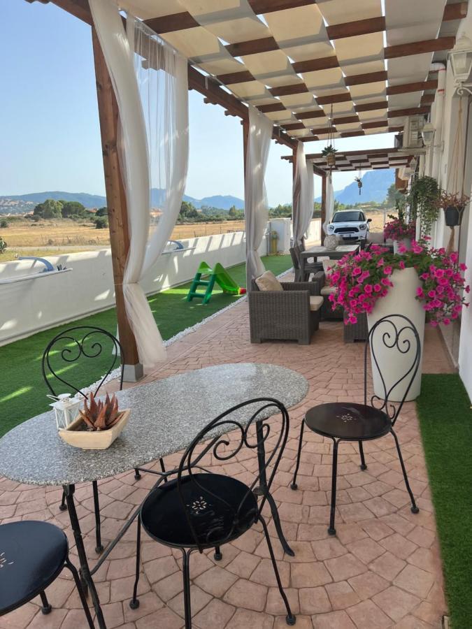 Le Residenze Del Mare Affittacamere La Caletta Exterior photo